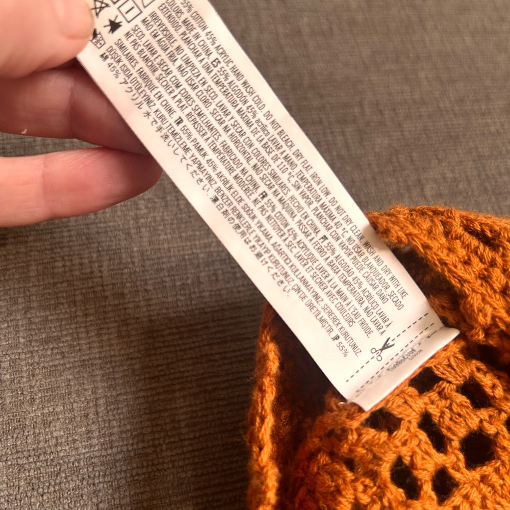 5/$25 Sale Forever 21 brown or orange crochet vest with gold-colored sequins Med - Picture 7 of 7